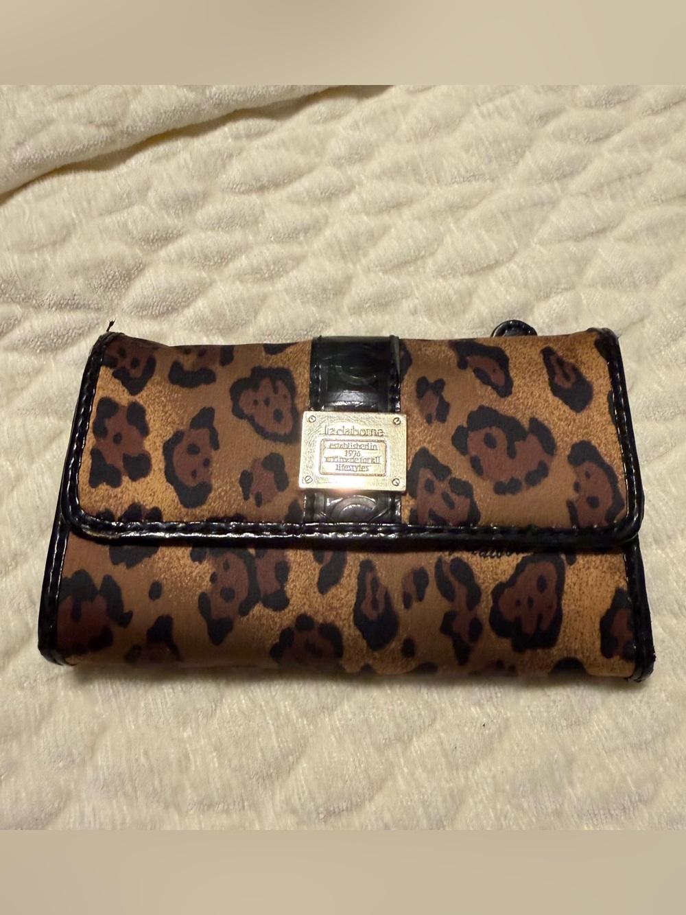 Liz Claiborne Animal Print Wallet Brown Black Leopard Cheetah
